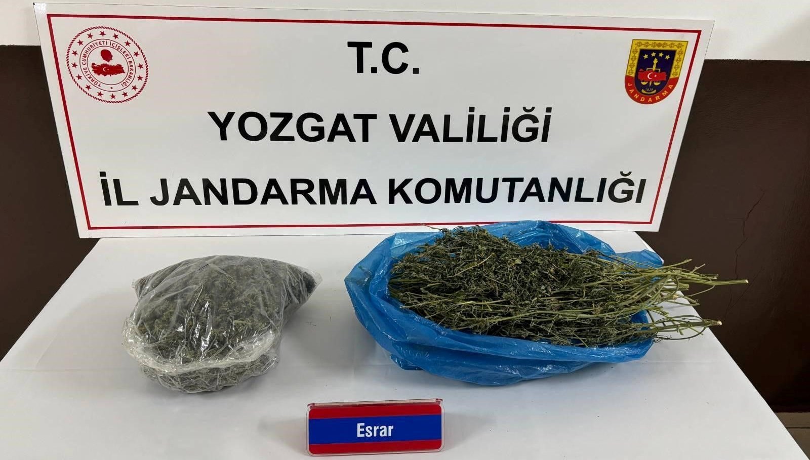 Yozgat’ta bir kişinin evinde 740 gram uyuşturucu ele geçirildi