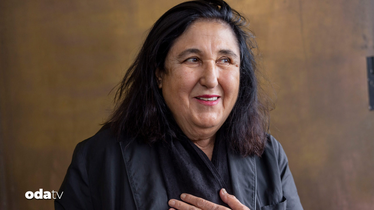 Emine Sevgi Özdamar’a Almanya Liyakat Nişanı