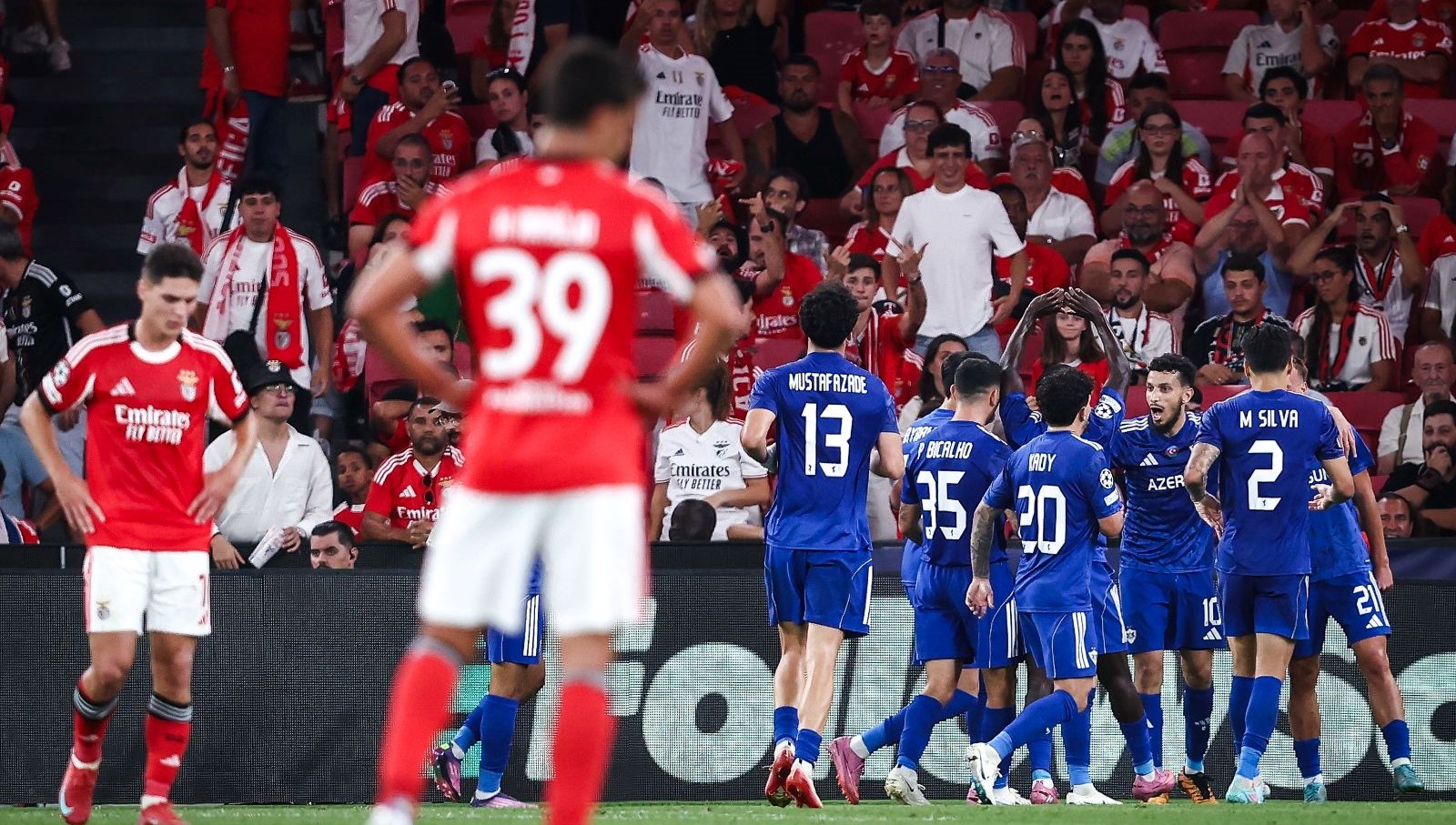 Karabağ’dan Şampiyonlar Ligi’nde tarihi galibiyet: Benfica deplasmanında geri döndüler