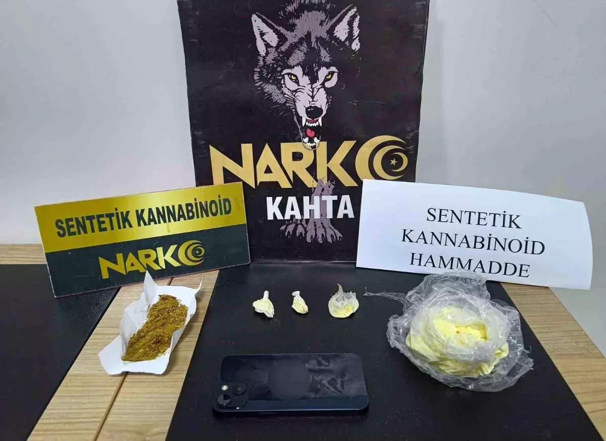 adiyamanda uyusturucu operasyonlarinda 12 tutuklama NmCWqEPQ