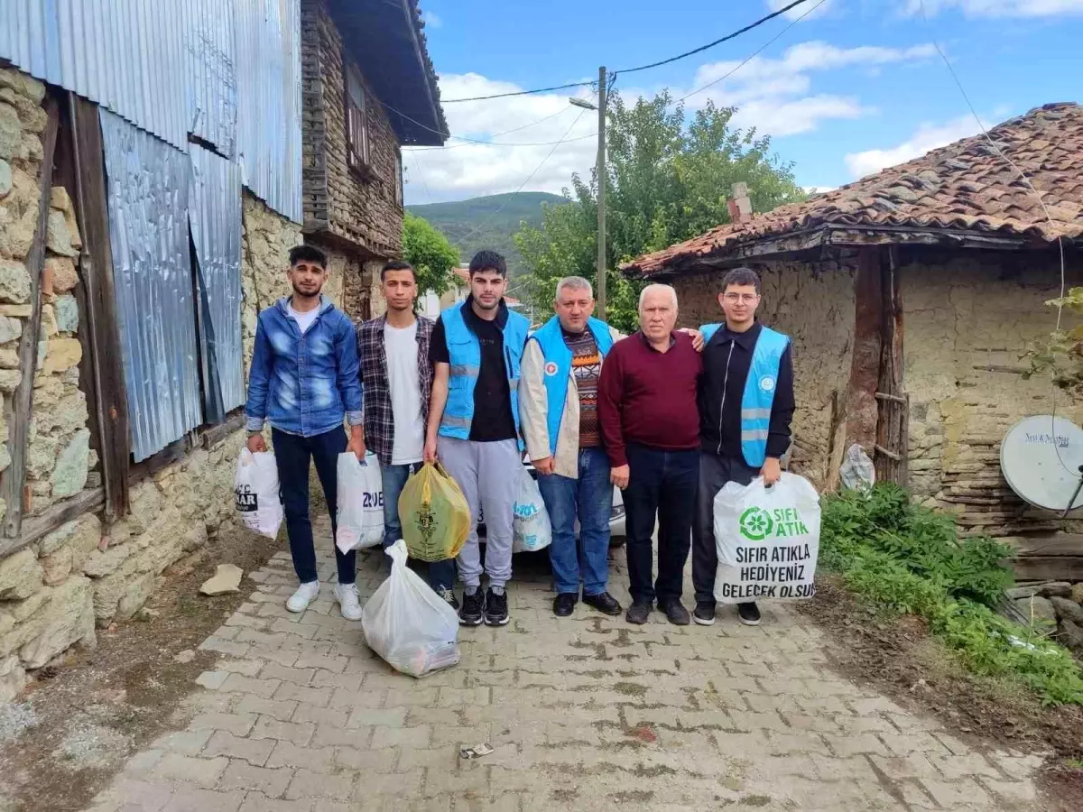 Köpenez Köyü’ndeki Yangın Mağdurlarına Yardım Eli