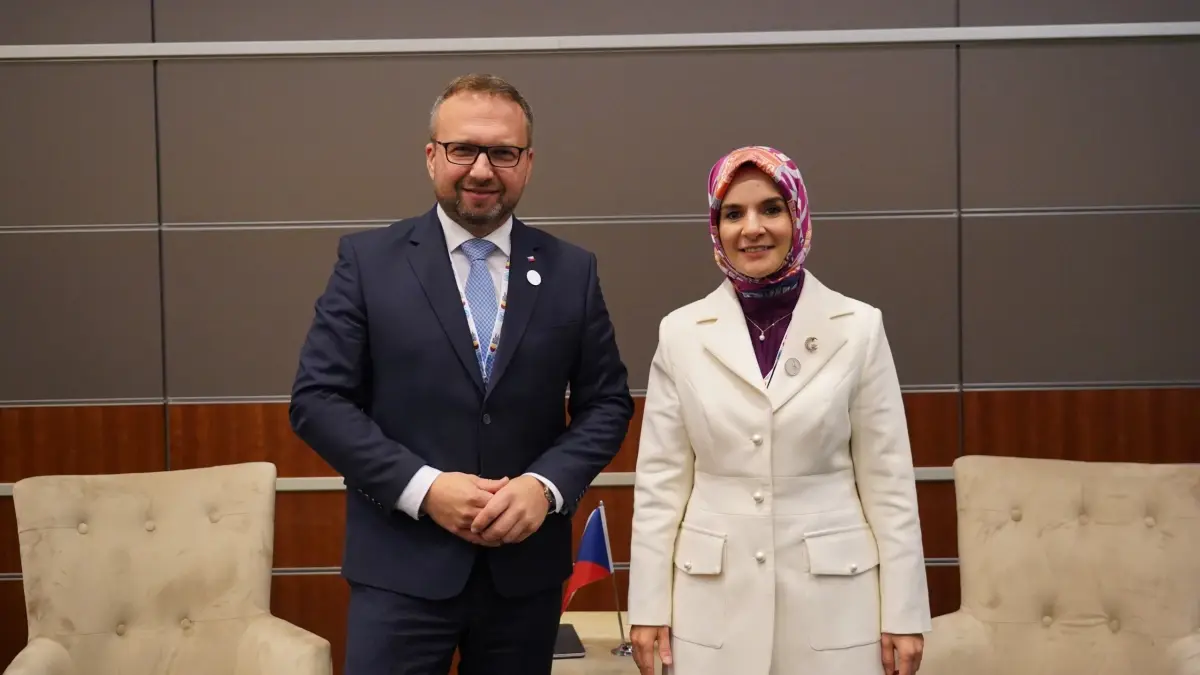 Bakan Göktaş, Dünya Sosyal Kalkınma Zirvesi’nde Çekya ile İşbirliklerini Görüştü