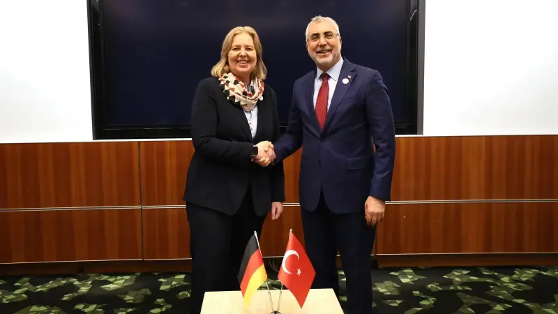 Bakan Işıkhan Alman mevkidaşı Bas ile görüştü