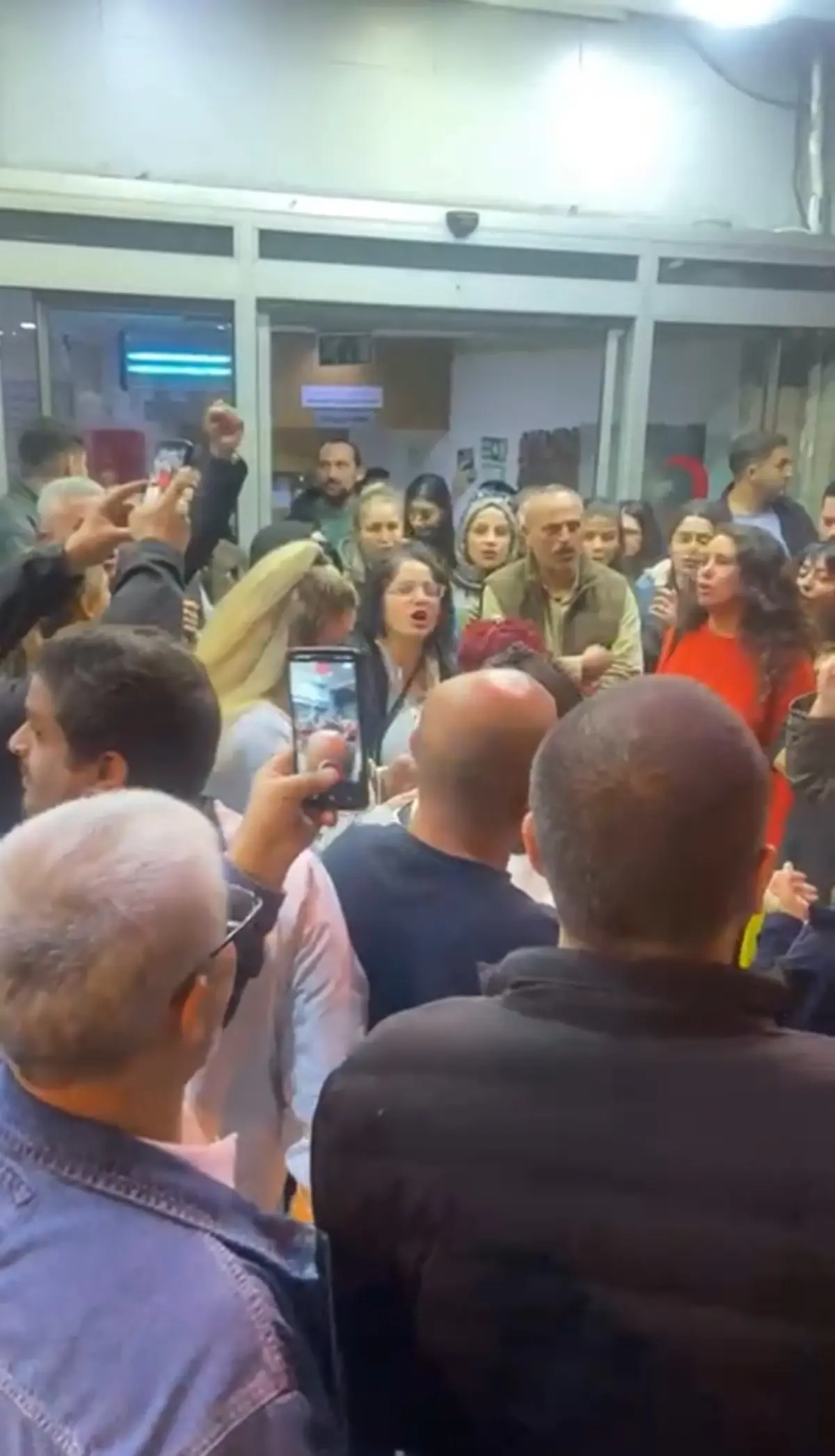 Beyoğlu’nda Hastane Çalışanları Eylemde