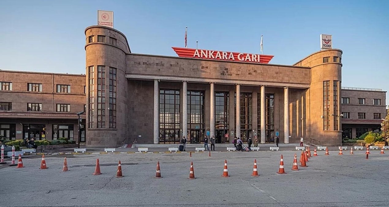 Ankara Gar’da yangın alarmı