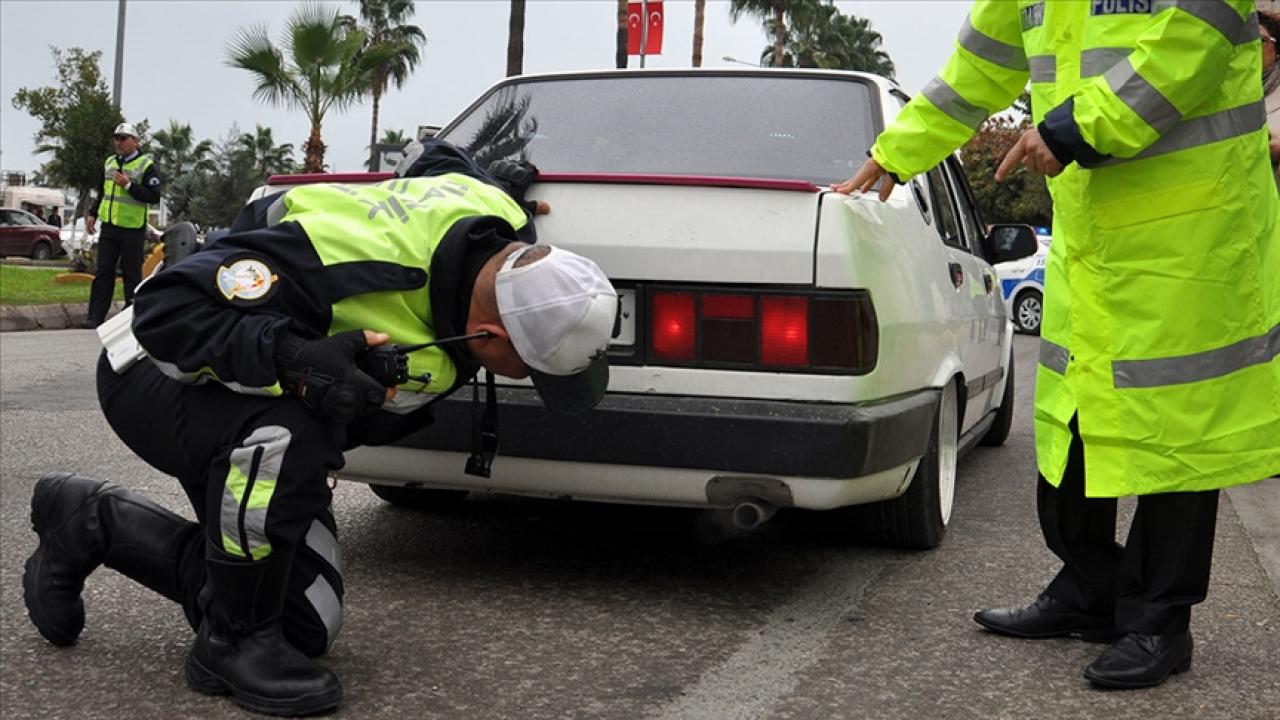 Araç sahipleri dikkat! 20 bin sürücüye 13 milyon lira ceza kesildi