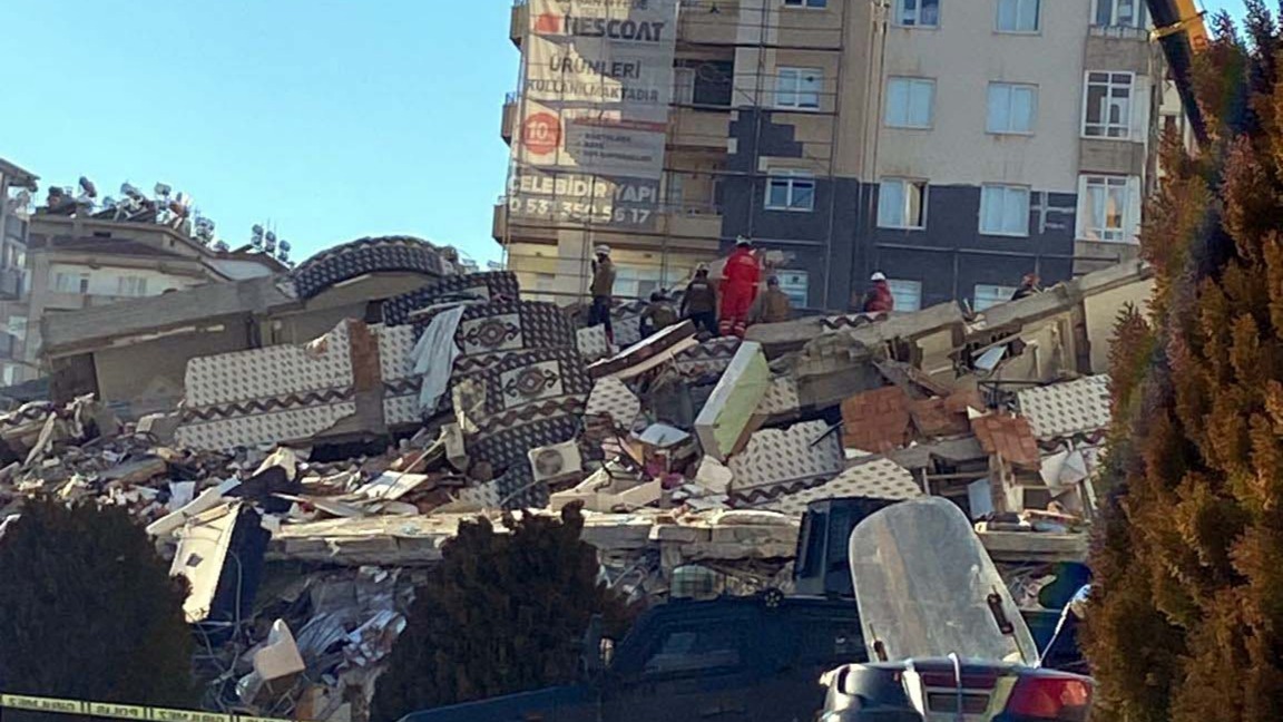 Gaziantep’te 49 kişinin öldüğü Emre Apartmanı davasında 4 sanığa tahliye