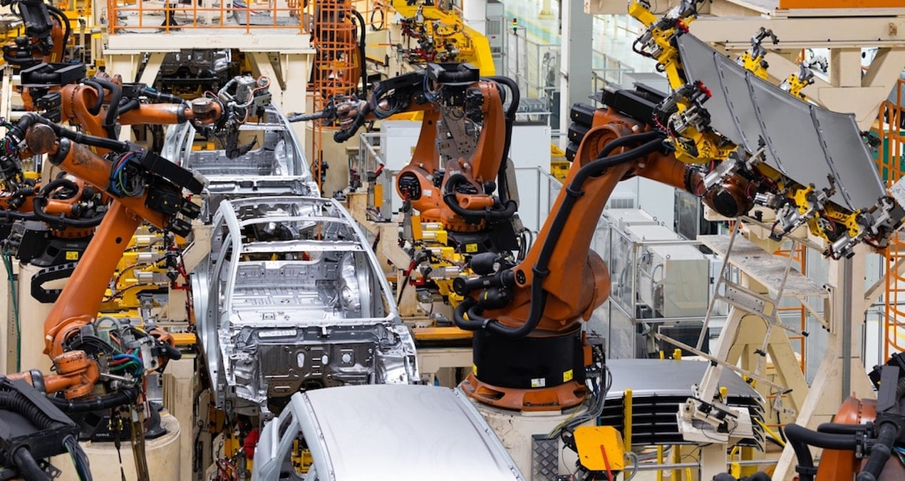 Otomotiv devi binlerce aracı acil koduyla servise çağırdı: Gösterge ekranı aniden kararıyor