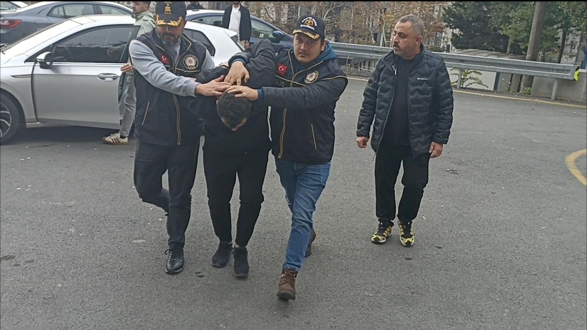 Uygulamadan kaçan şüphelinin çarptığı kadın hastanede öldü