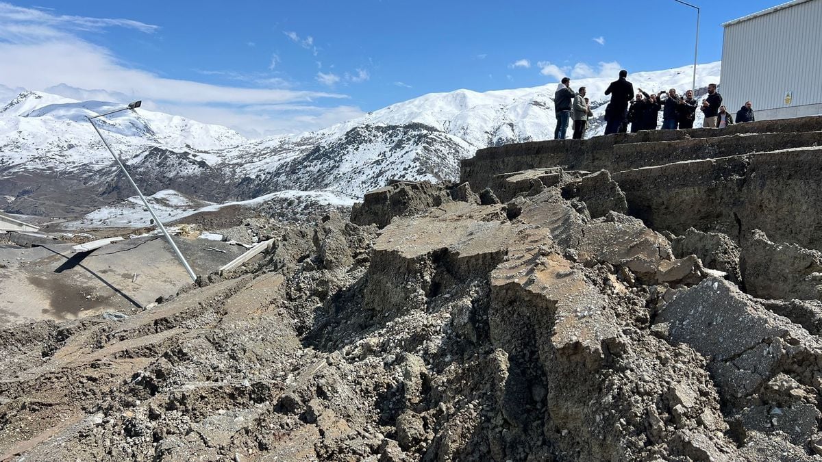 Hakkari’deki Katı Atık Tesisine Heyelan Darbesi